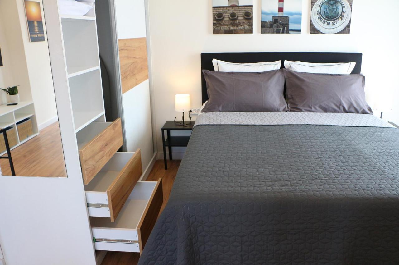 Shik & Chic In The Heart Of Burgas # 5Min From Beach # New Экстерьер фото