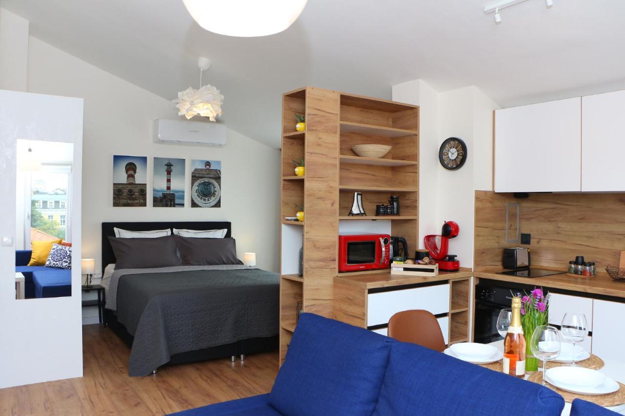 Shik & Chic In The Heart Of Burgas # 5Min From Beach # New Экстерьер фото