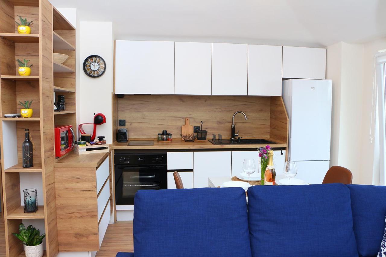 Shik & Chic In The Heart Of Burgas # 5Min From Beach # New Экстерьер фото