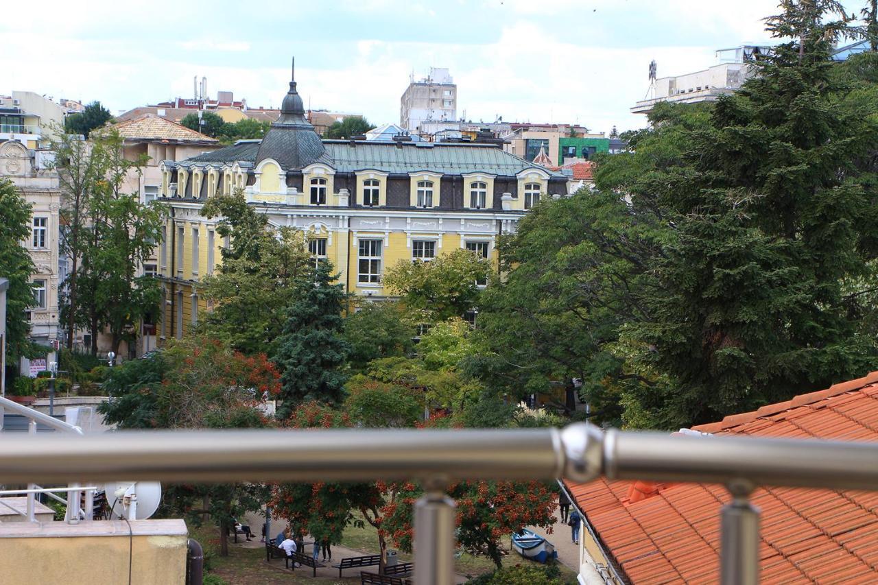 Shik & Chic In The Heart Of Burgas # 5Min From Beach # New Экстерьер фото
