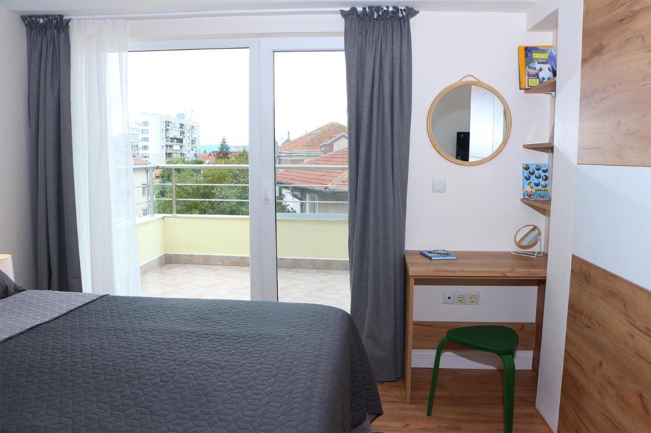Shik & Chic In The Heart Of Burgas # 5Min From Beach # New Экстерьер фото