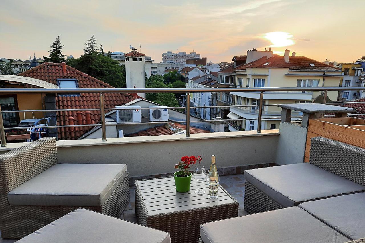 Shik & Chic In The Heart Of Burgas # 5Min From Beach # New Экстерьер фото